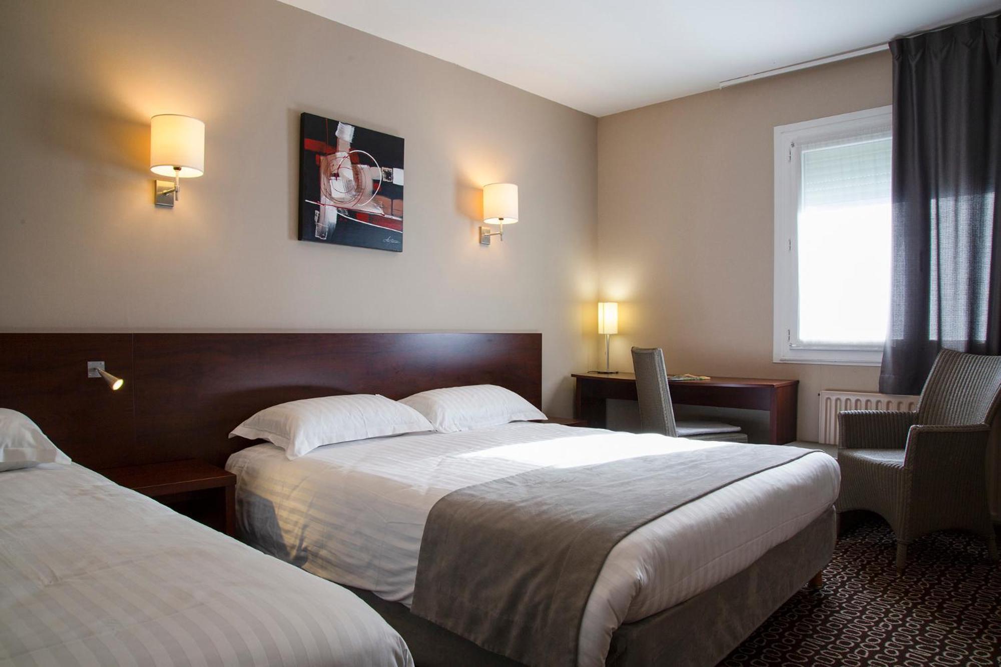 Park Hôtel Cholet Phòng bức ảnh