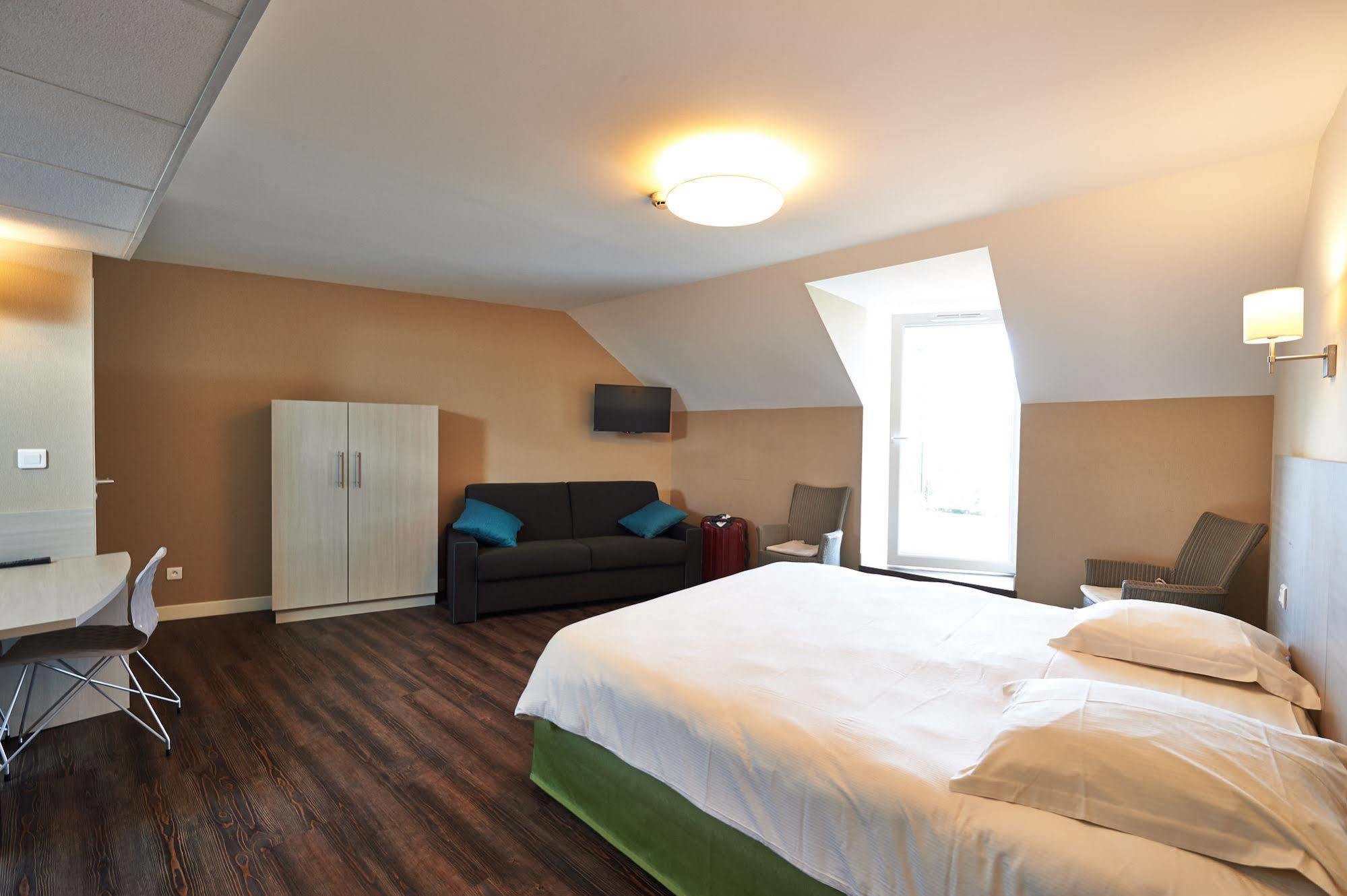 Park Hôtel Cholet Ngoại thất bức ảnh
