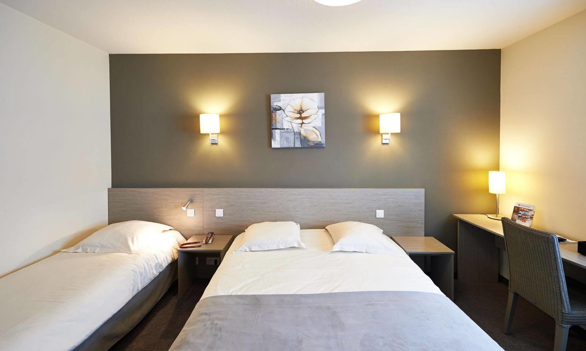 Park Hôtel Cholet Ngoại thất bức ảnh