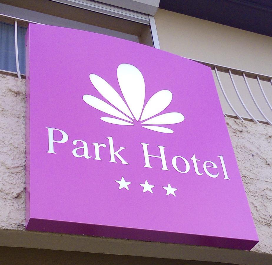 Park Hôtel Cholet Ngoại thất bức ảnh